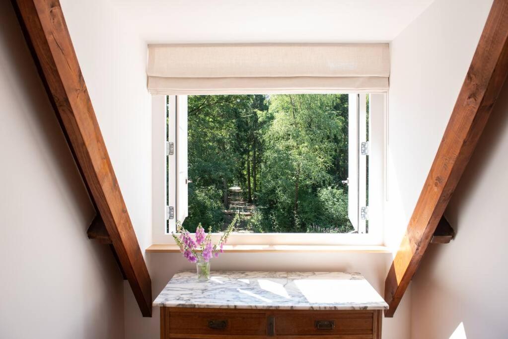 Fantastisch Familiehuis Met Grote Tuin I Bosrijk ルンテレン エクステリア 写真
